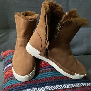 Cozy Tan J/Slide Booties
